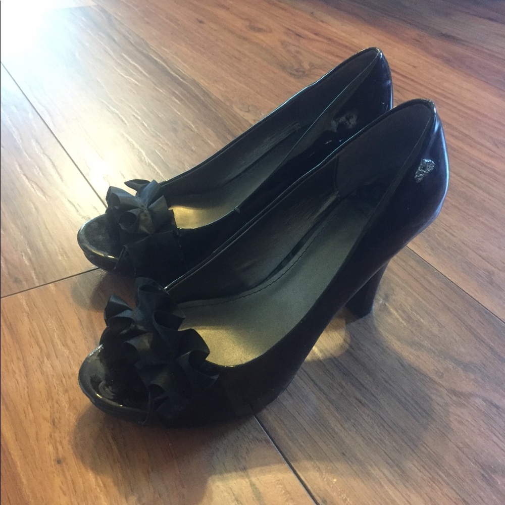 Peep toe heels